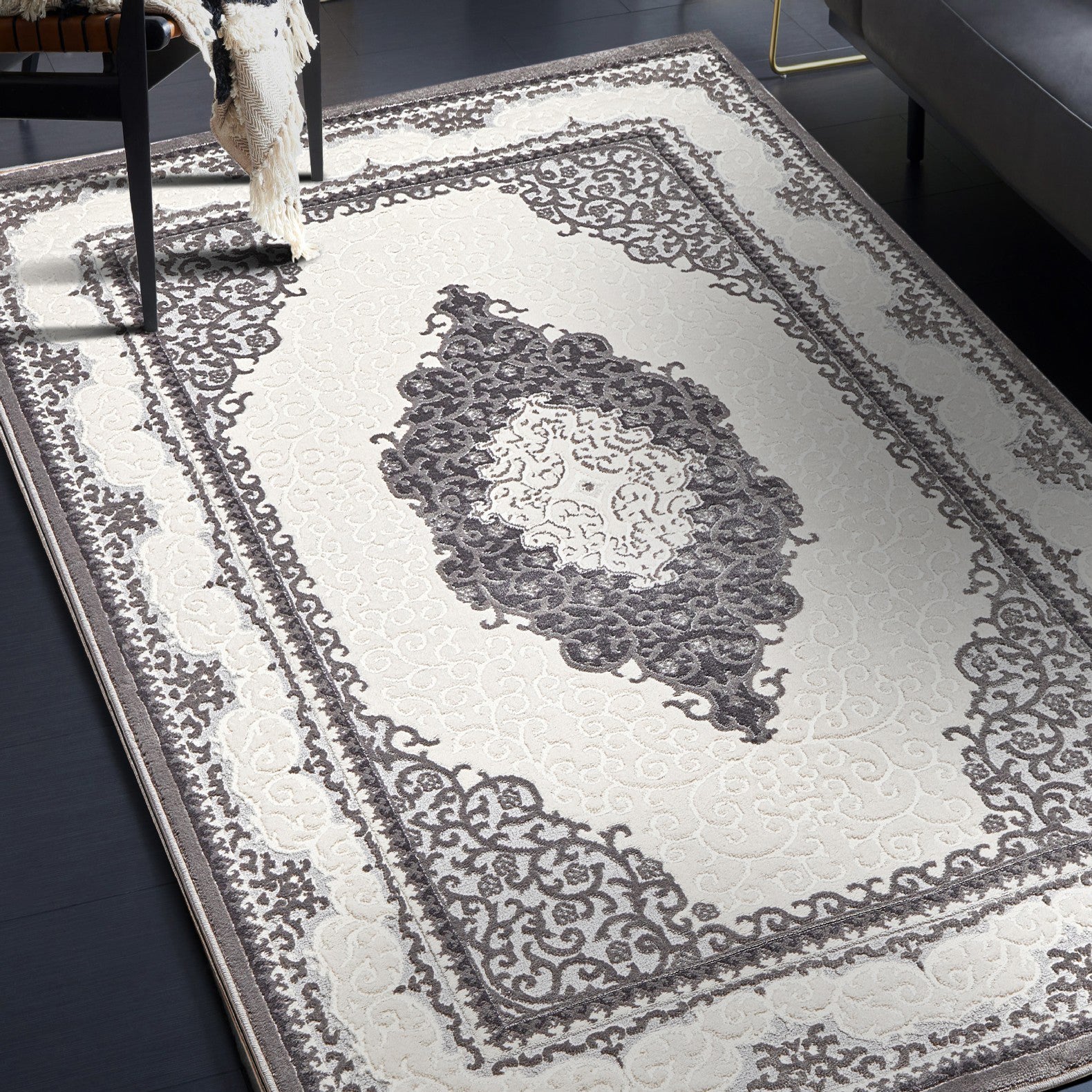 Diamond White Grey Elegant Traditional Rug (9191A) | THE RUG